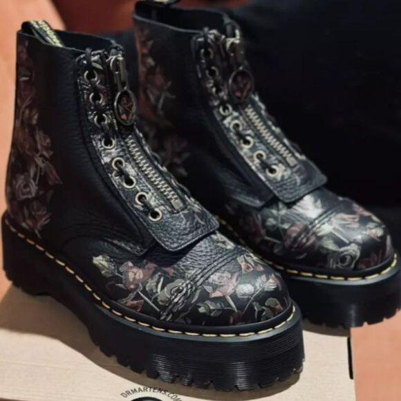 DR. MARTENS SINCLAIR DECAYED ROSES LEATHER PLATFORM BOOTS MSRP$280 Most Beloved - Picture 14 of 16